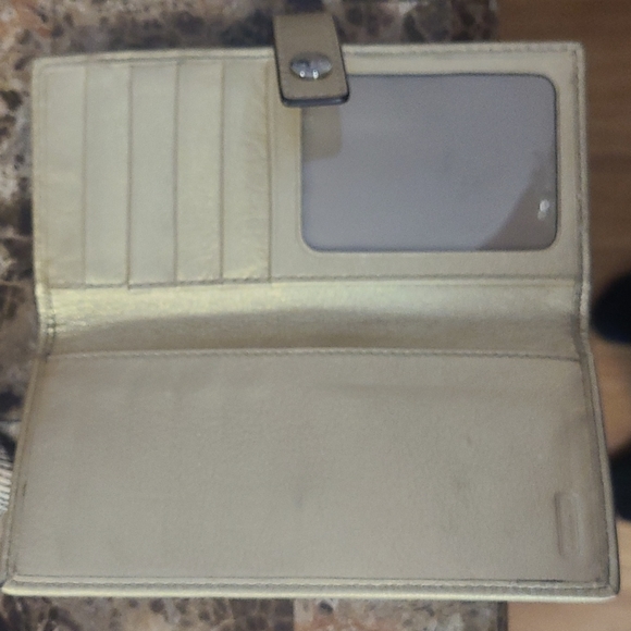 wallet - Picture 2 of 3